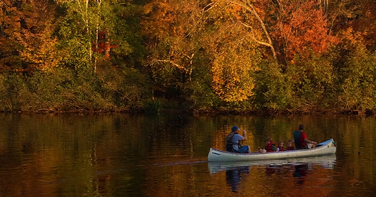 0b06441b-a42e-424a-8b83-8cb099be24c9-wissota-fall-canoe