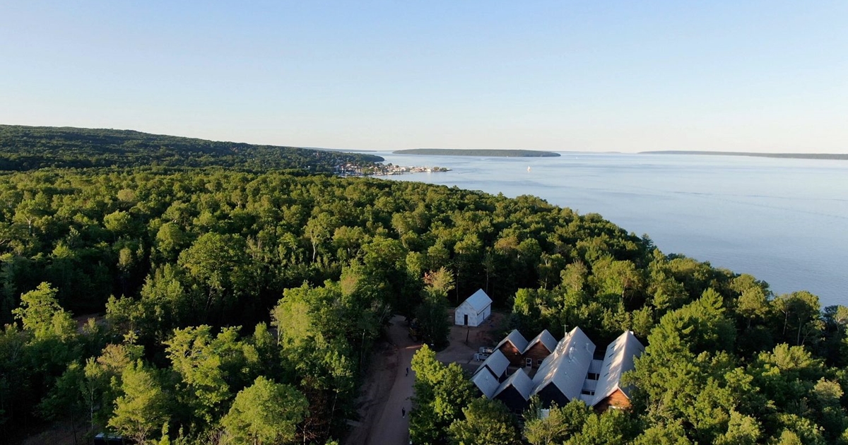 55f5afbf-3801-4840-bba5-2e35e9abdfd8-wildriceretreatlakesuperiorbayfield